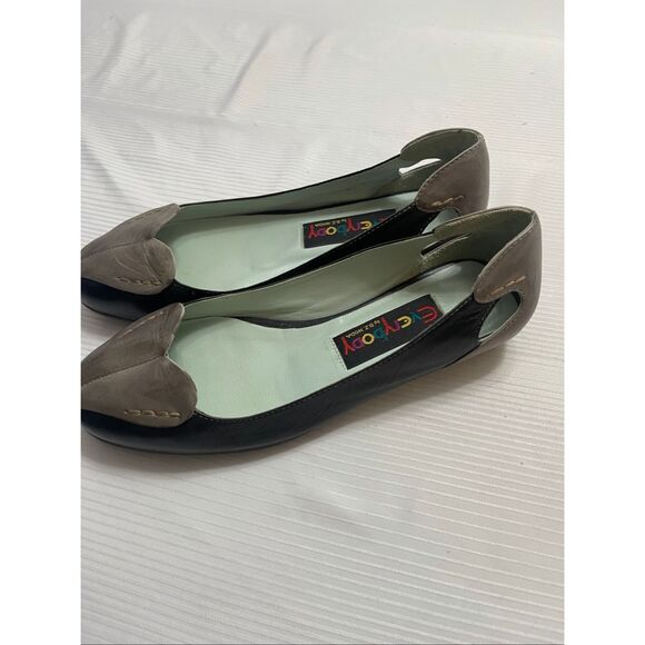 Everybody by BZ Moda Light Taupe Black Leather Low Heels Size 37.5 US 7.5 7 1/2 - Picture 4 of 8